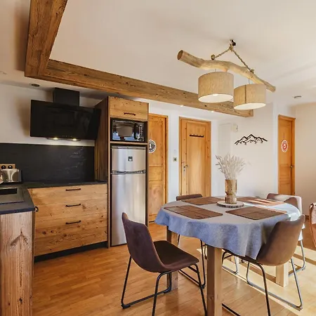 Pecles - 2ch Balcon Vue Gaillands 500m Centre 1km アパート シャモニー