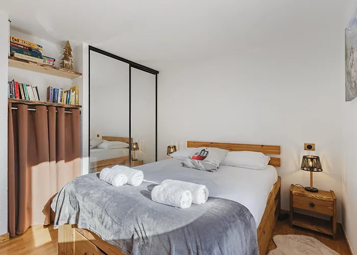 Pecles - 2ch Balcon Vue Gaillands 500m Centre 1km *